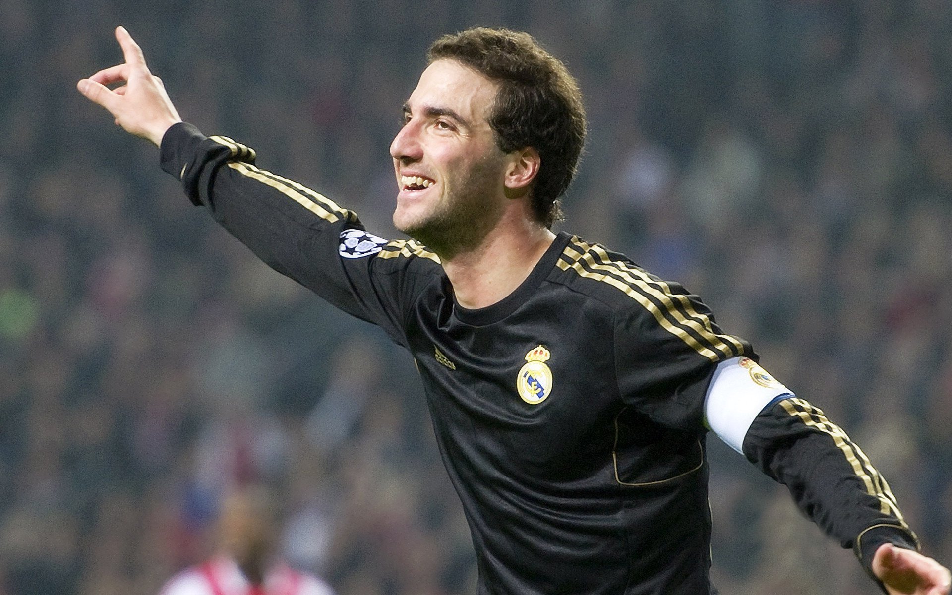 费德勒退役一周年，回顾传奇生涯与不朽遗产